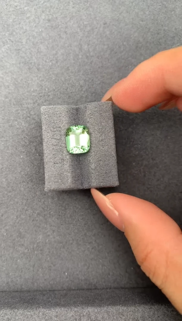未镶嵌珠宝半成品碧玺3.2ct绿碧玺 FE 定制