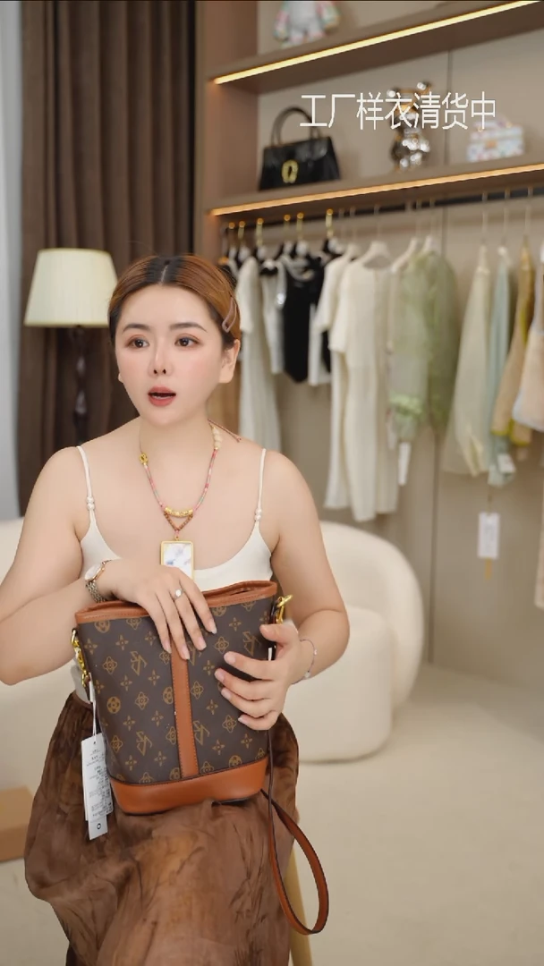 吊带小*人11111111B026