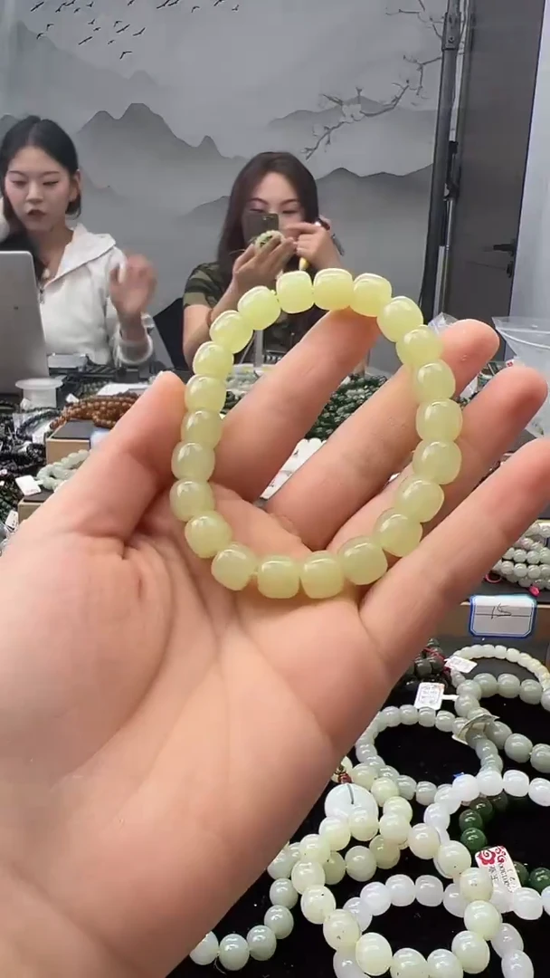 未镶嵌手链和田玉9*10