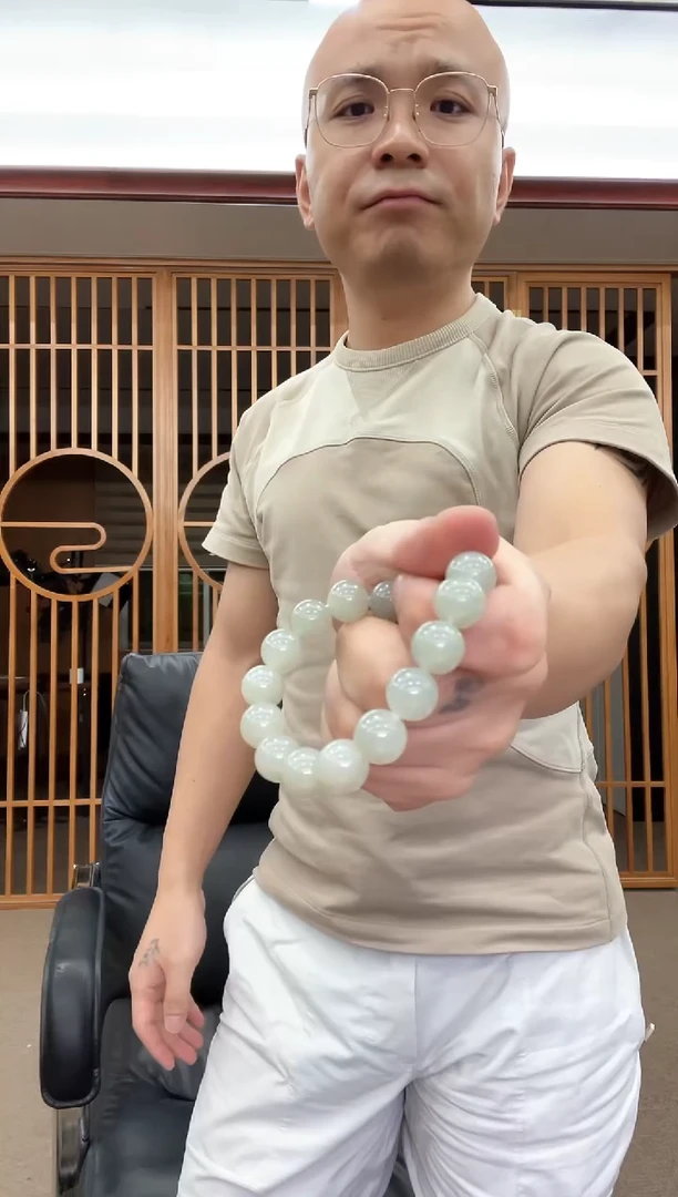 未镶嵌手串和田玉卡12且末青白 圆珠 多样性发一