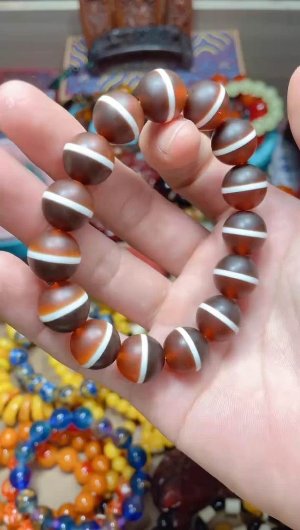 未镶嵌琥珀手链点击链接下单即可