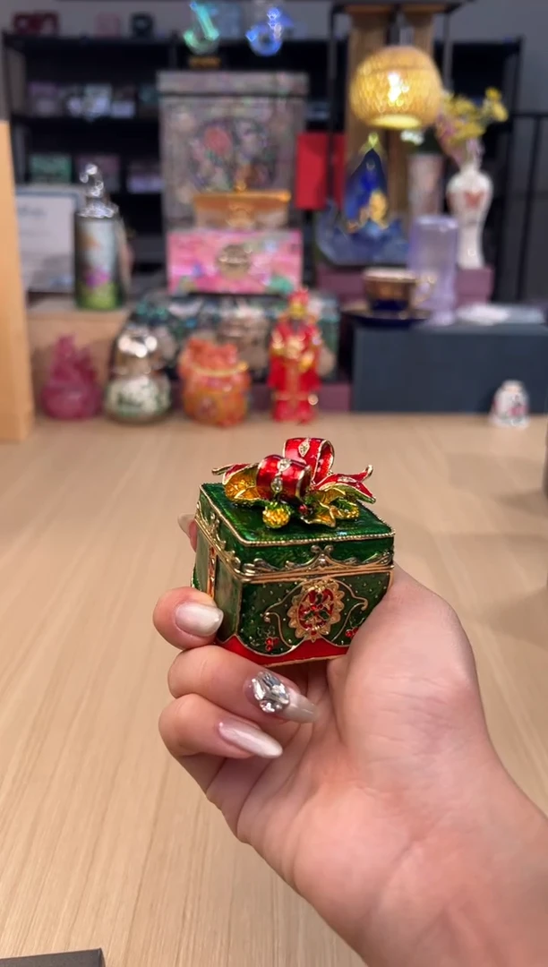 209七宝新款圣诞绿色礼物盒