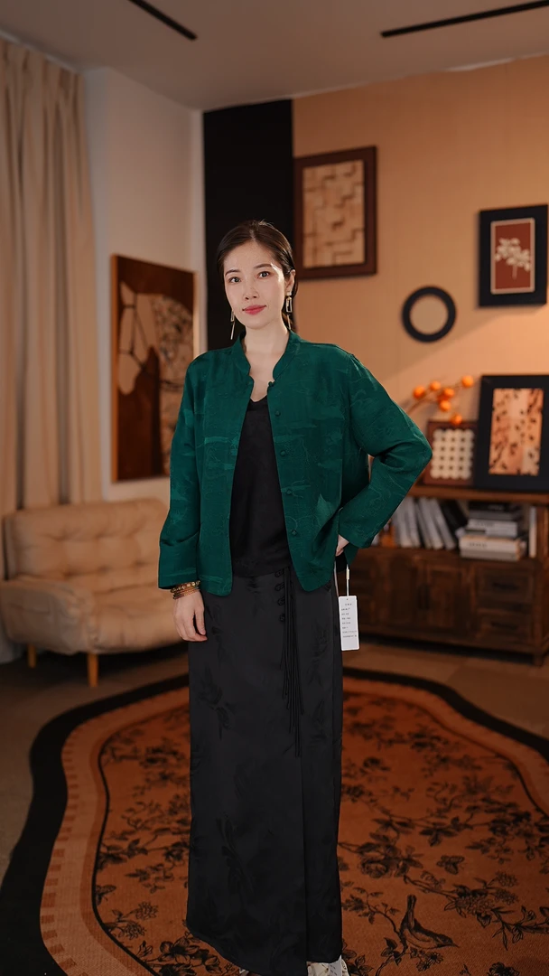 【云裳】新款时尚气质百搭小衫8986