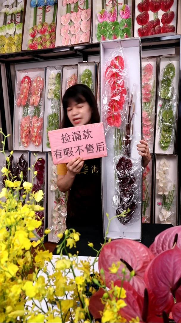 G04混色彩掌16支，尼诺+卡莉博，微瑕无售后介意慎拍否则限制购买