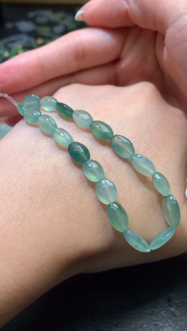 未镶嵌定制翡翠五***干毛货