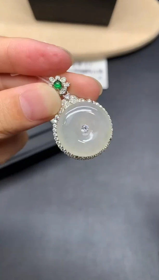 翡翠银S925镶嵌吊坠(不含链)平安扣【无服务费】