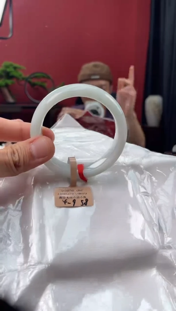 未镶嵌手镯翡翠12