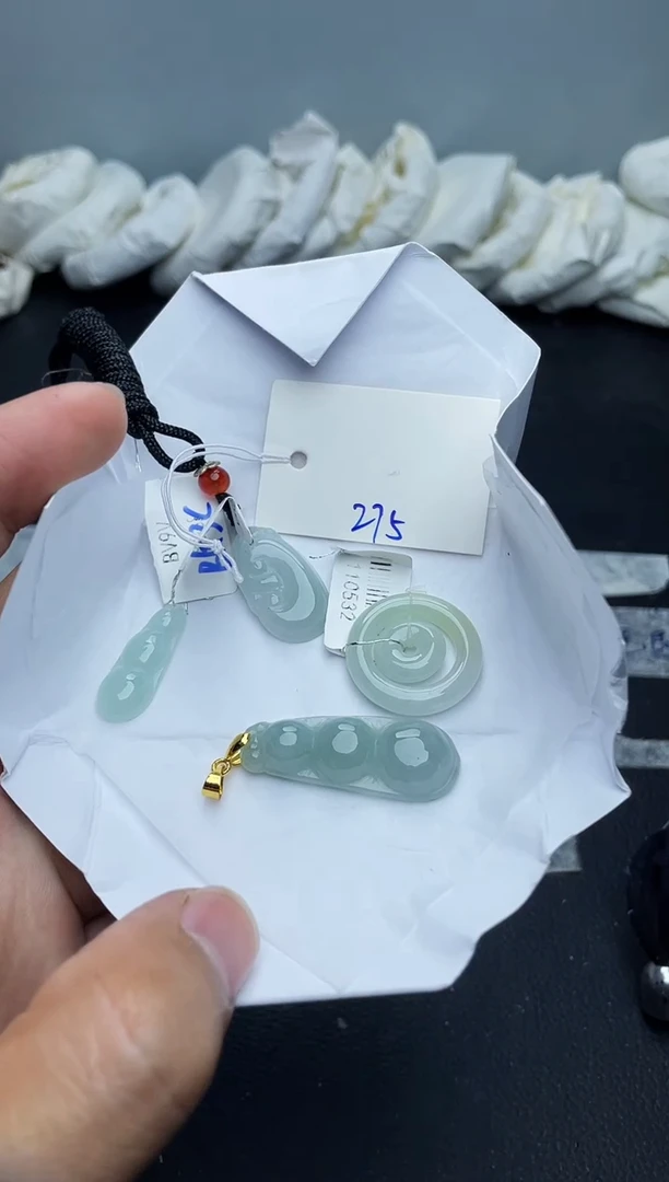 未镶嵌手镯翡翠275