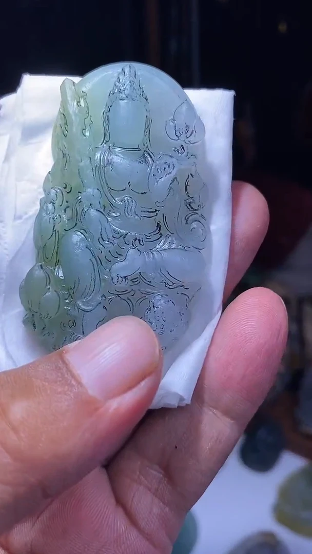 未镶嵌定制翡翠晨**雨翡翠