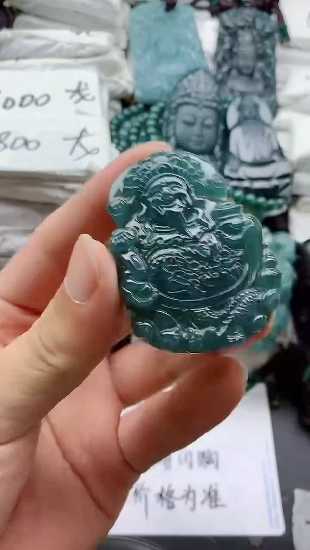 翡翠未镶嵌颈饰88888888