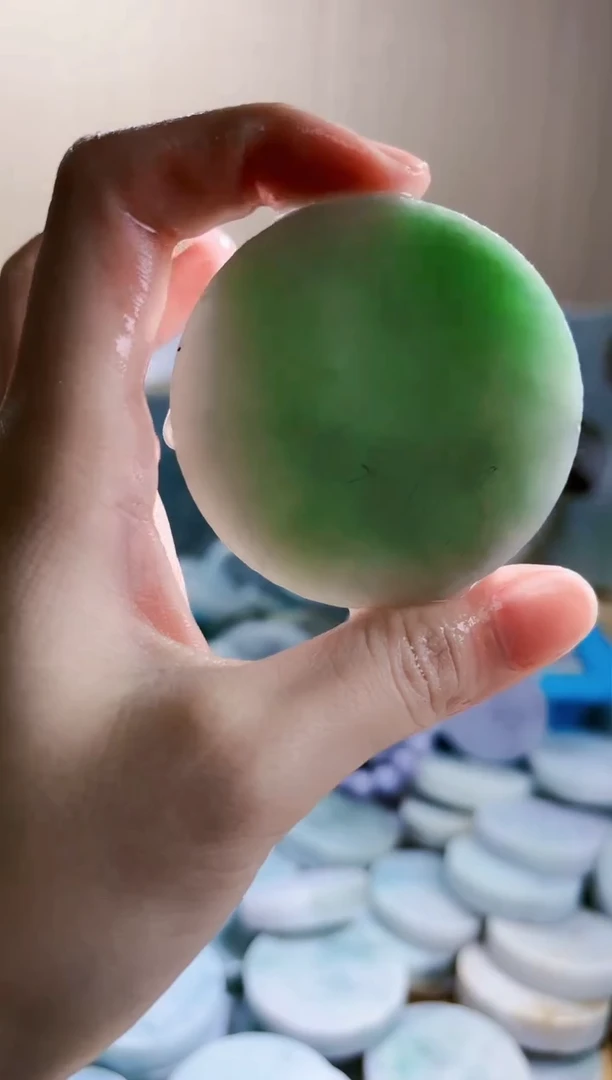 翡翠未镶嵌颈饰翡翠A货 温谭945