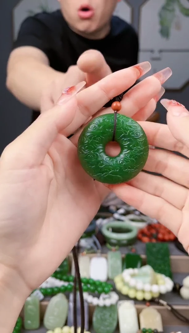 和田玉未镶嵌颈饰多样性发货