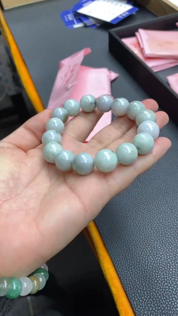 【闪购商品】翡翠颈饰未镶嵌手串