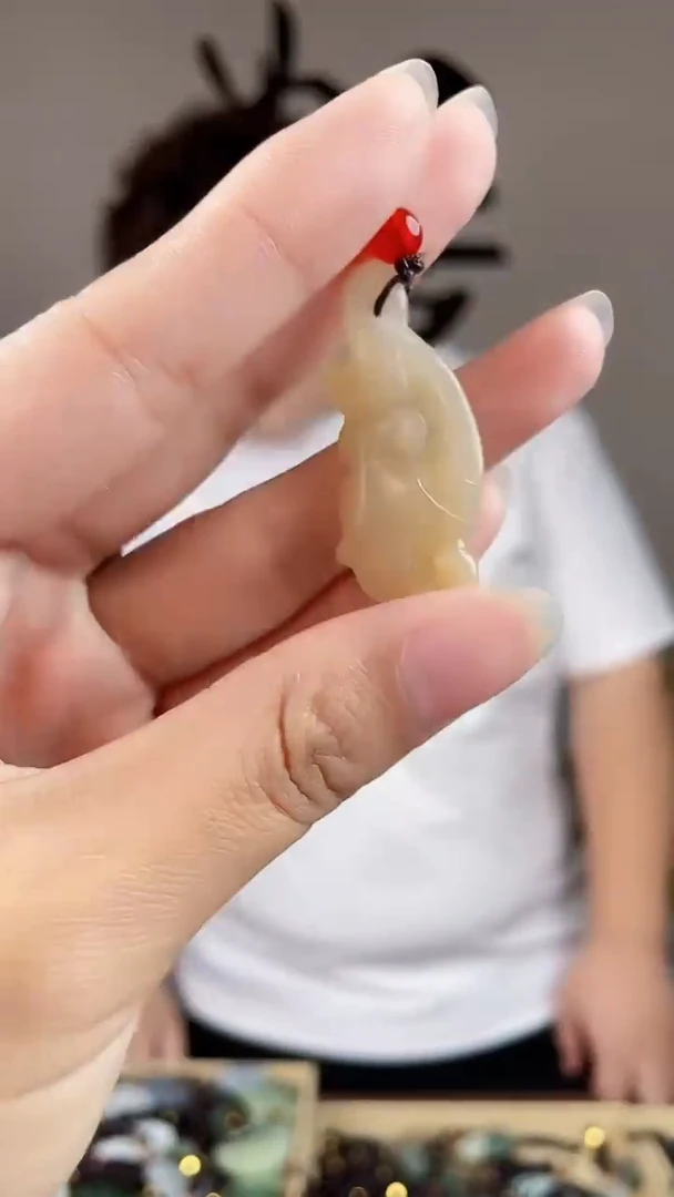 和田玉未镶嵌颈饰多样性发货，拍一发一