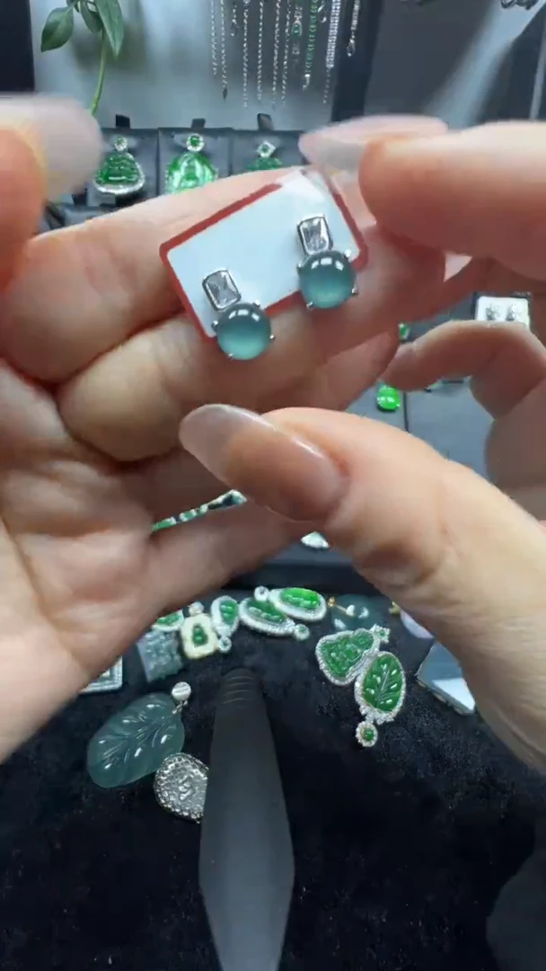 未镶嵌翡翠耳饰25