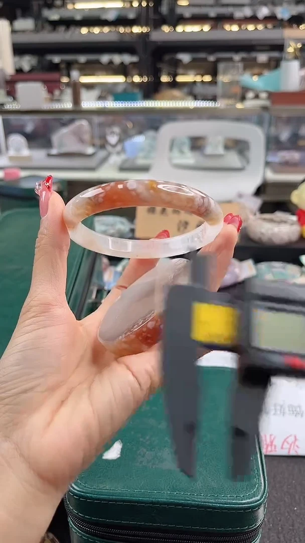 未镶嵌手镯石英质玉瑾圈口（赠品镯心）