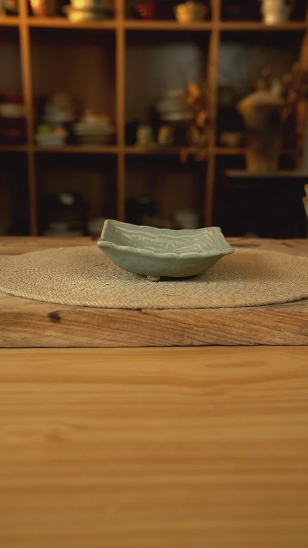 365福利新品系列的5.5英寸正方三脚石头纹盘1个