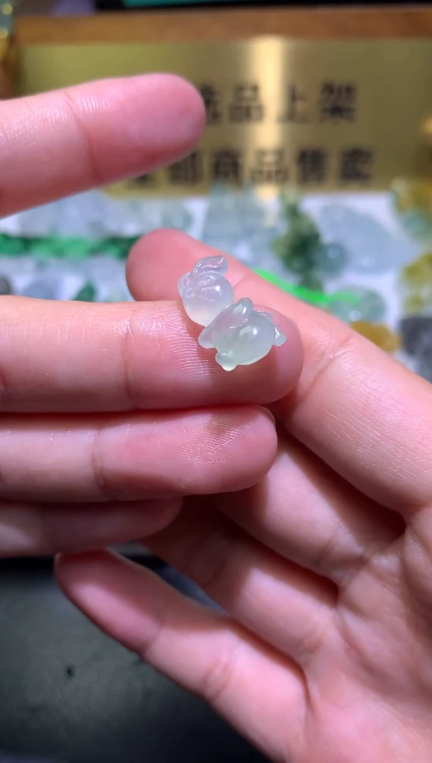 未镶嵌定制翡翠毛货