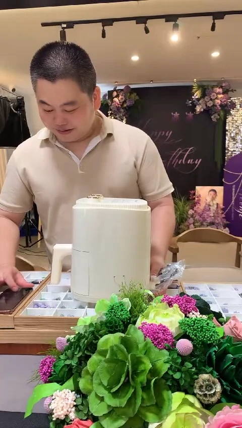 吊坠(不含链)18K金镶嵌翡翠半***?b222