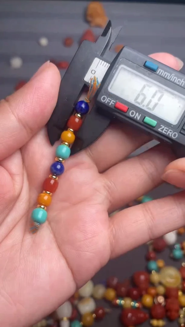 石英质玉多样性发货未镶嵌6+八颗