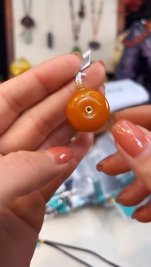 未镶嵌琥珀手饰@@C988J015424