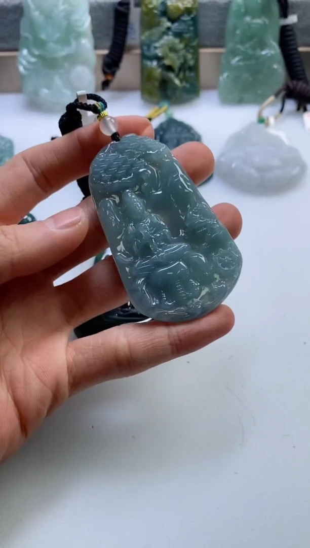 【闪购商品】翡翠挂件未镶嵌