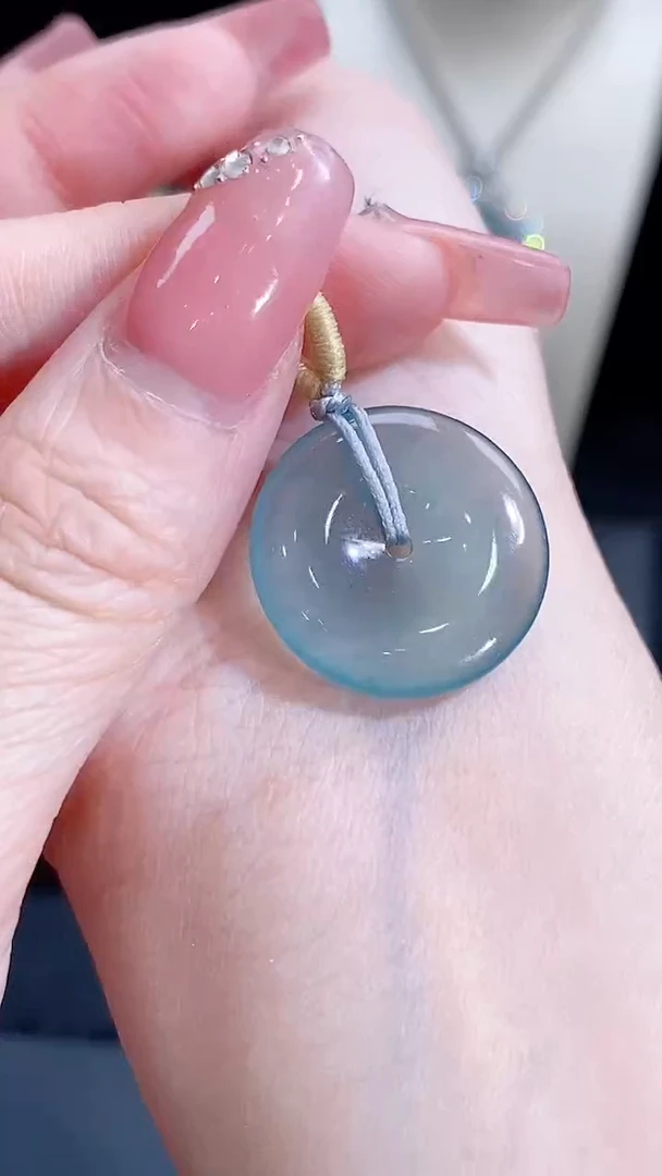 翡翠未镶嵌颈饰天然A货翡翠