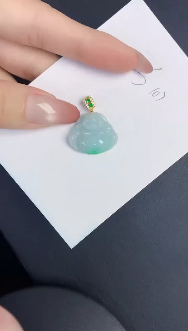 翡翠未镶嵌颈饰缅甸天然翡翠A货