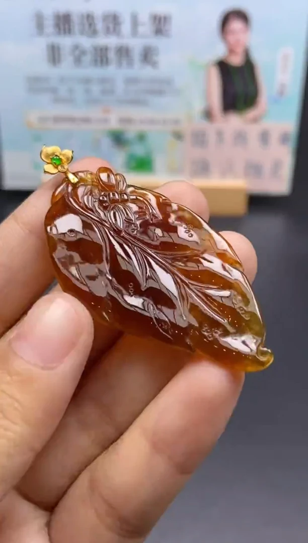 未镶嵌定制翡翠麒*鹿天然翡翠A货201
