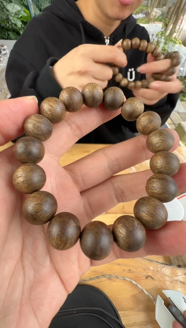 沉香沉香碎屑惠州透顶绿1.2圆珠单圈多样性发一