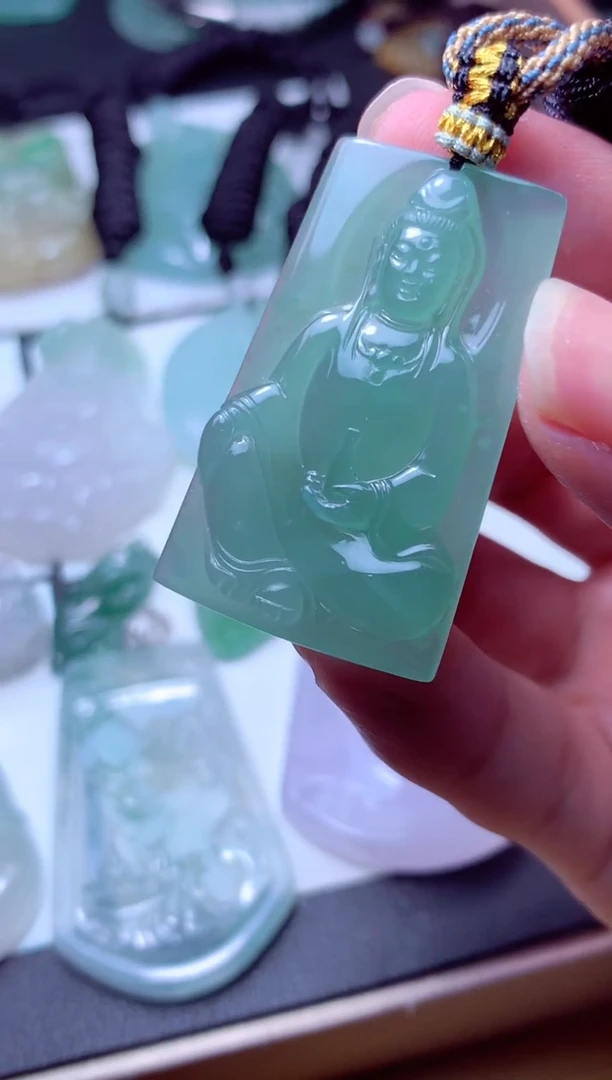 颈饰未镶嵌翡翠天然A货翡翠