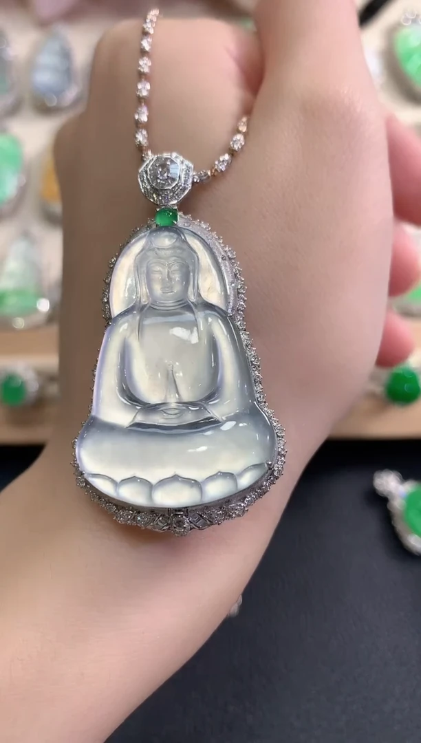 吊坠(不含链)18K金镶嵌翡翠秋日珠宝w111