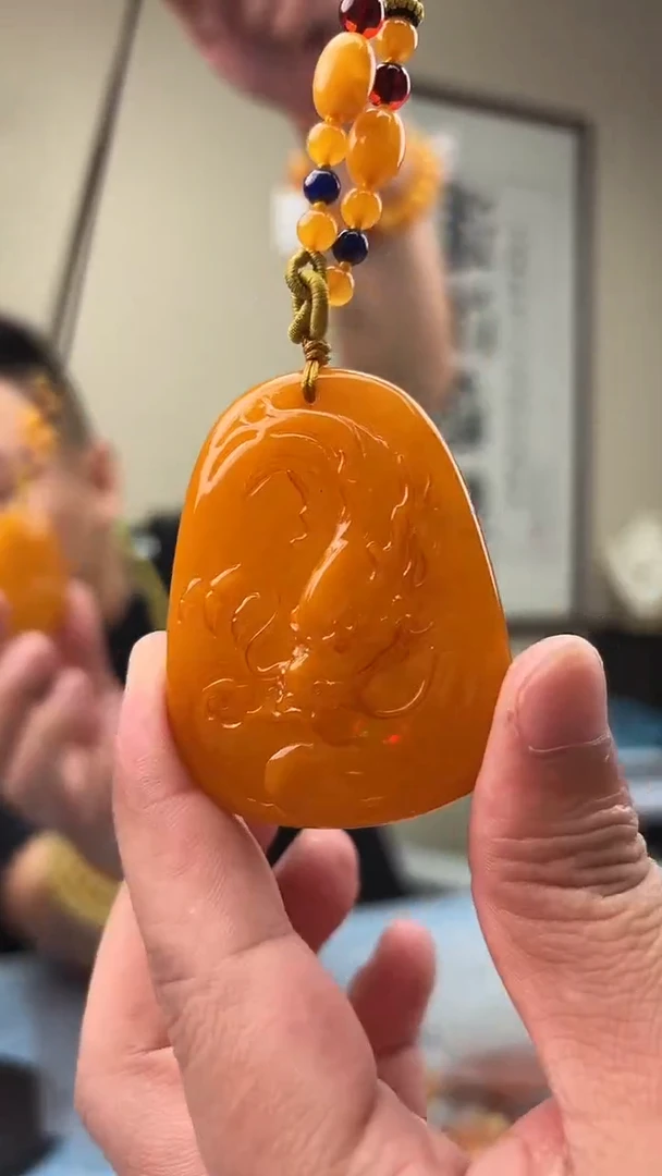 蜜蜡未镶嵌珠宝奇石H22，假一罚十多样性发其一H
