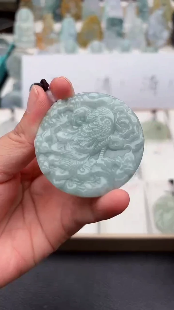 翡翠未镶嵌颈饰天然缅甸A货翡翠44