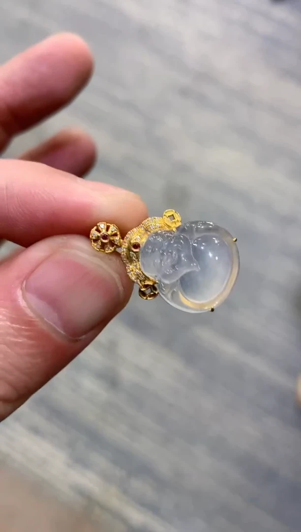 颈饰未镶嵌翡翠天然A货翡翠