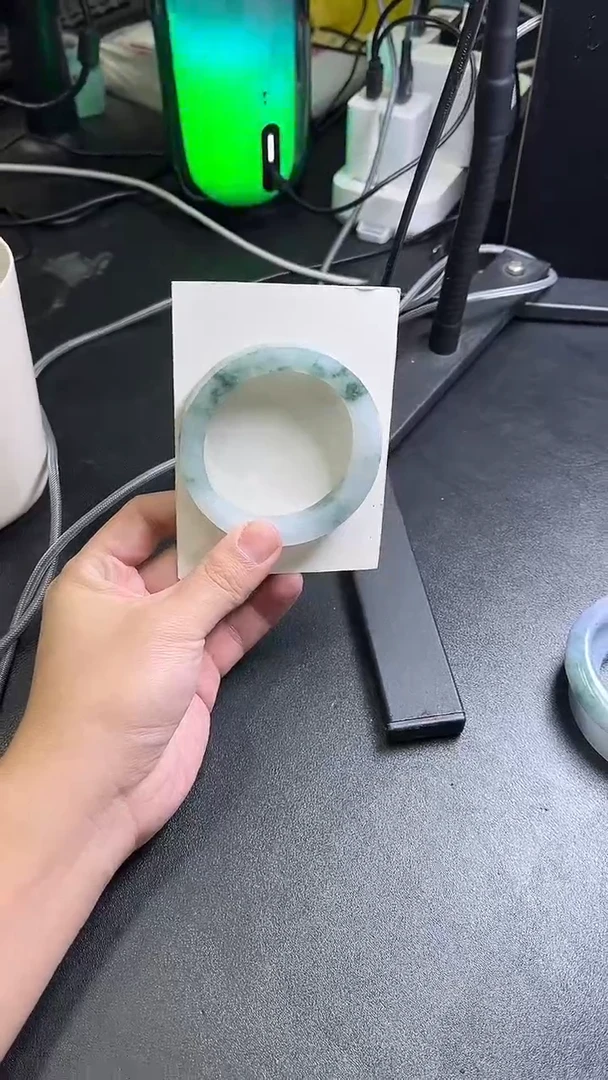 未镶嵌手镯定制翡翠吃***界定制