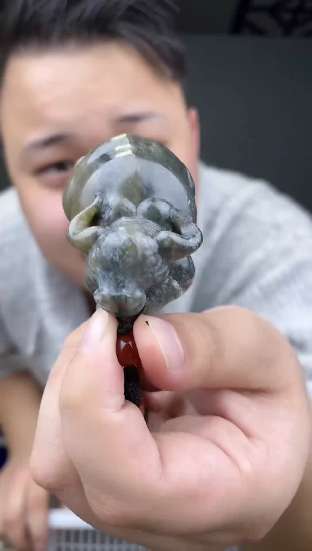 未镶嵌和田玉挂件1