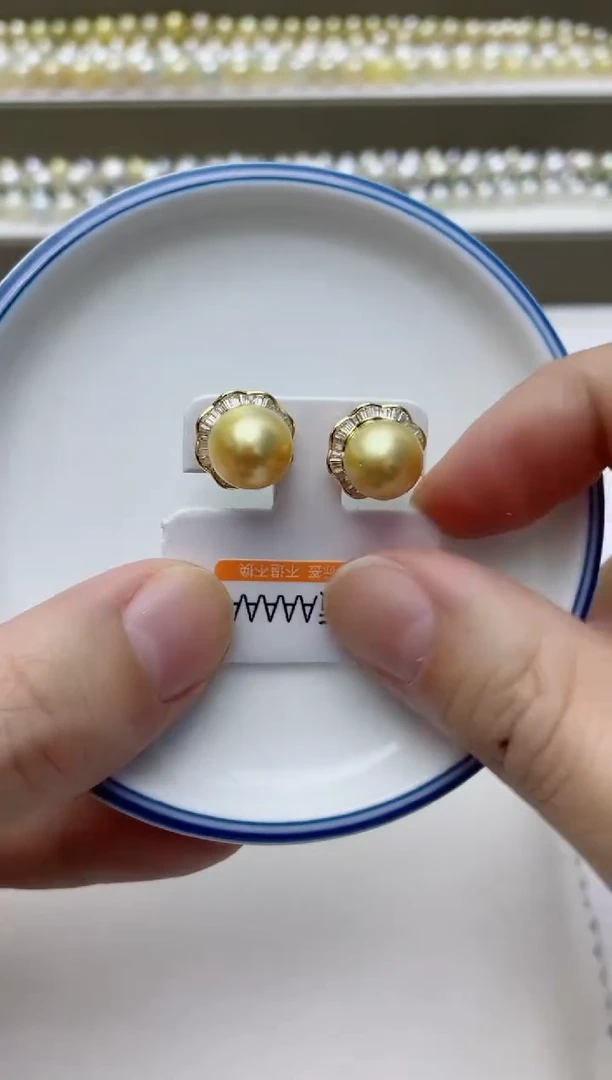 【闪购商品】海水珍珠耳饰银S925镶嵌A17