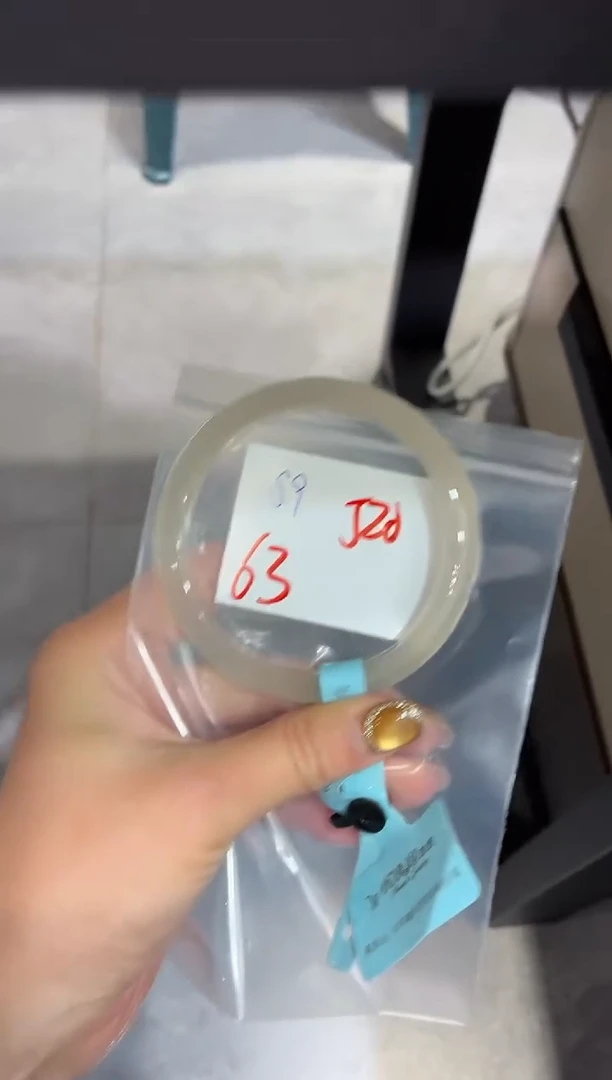 手镯玛瑙/玉髓未镶嵌含****?S9