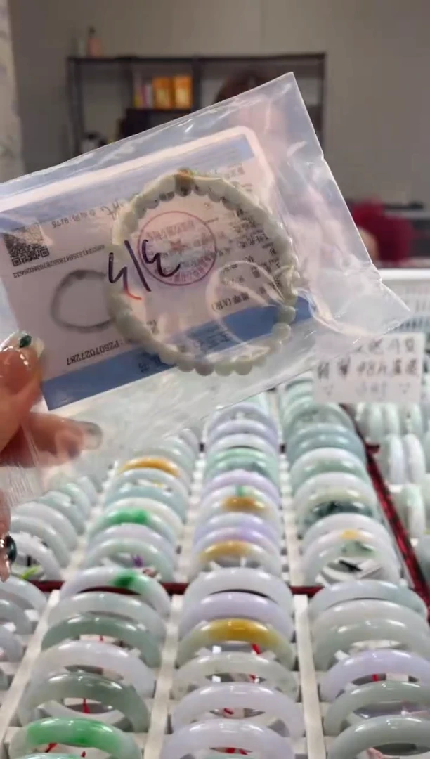 颈饰未镶嵌翡翠多样性发一