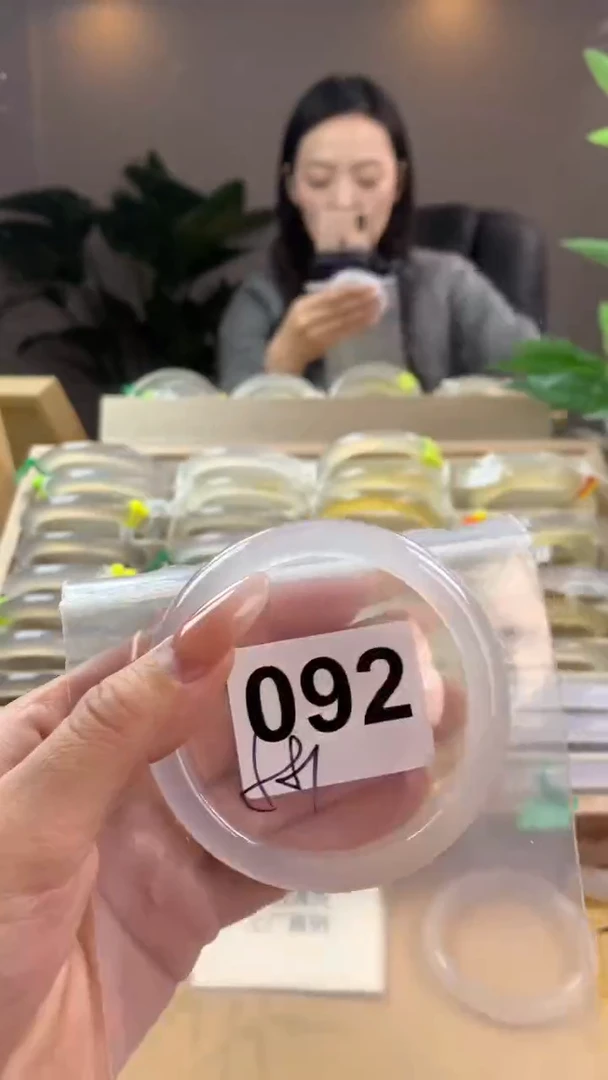 【闪购商品】玛瑙/玉髓手镯未镶嵌092