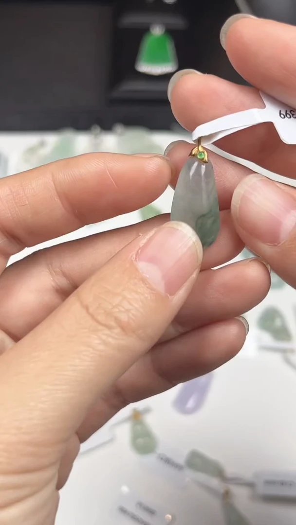 吊坠(不含链)18K金镶嵌翡翠翡翠吊坠