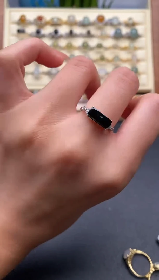 翡翠戒指银S925镶嵌天然翡翠A货44444+9