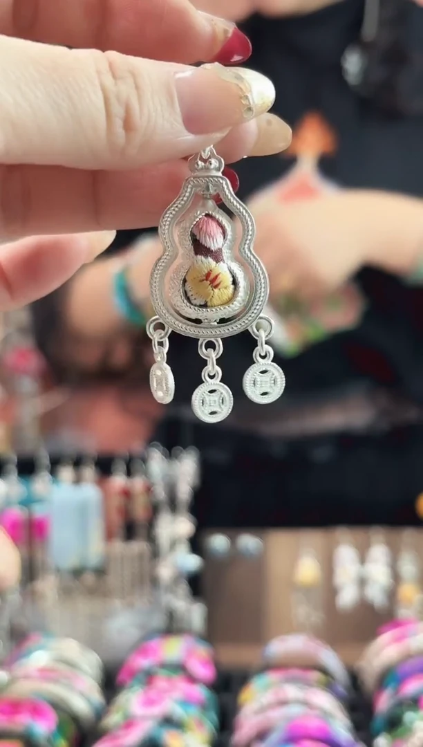 织绣艺枝独绣手工饰品18
