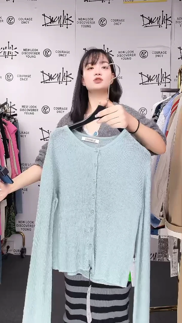 简洁针织小开衫均码