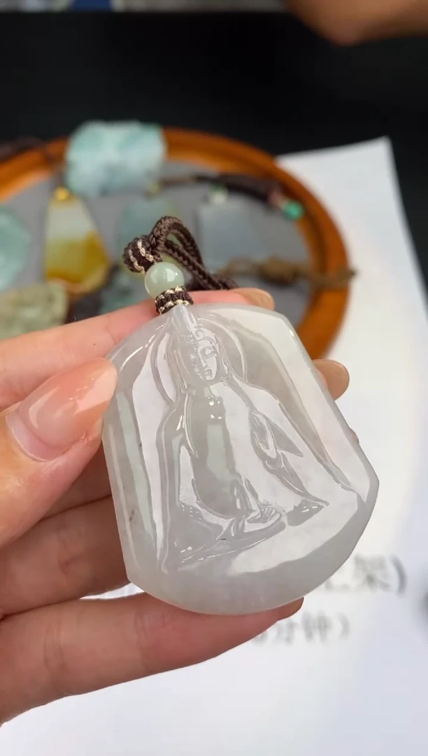 未镶嵌挂件翡翠307615    多人