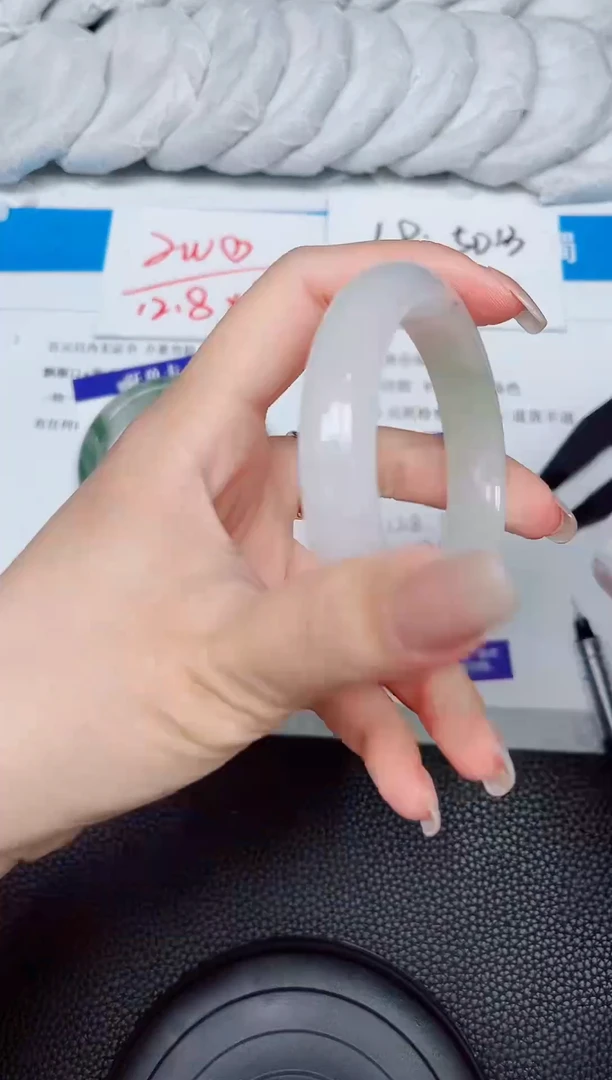 石英质玉手镯未镶嵌363-55.8