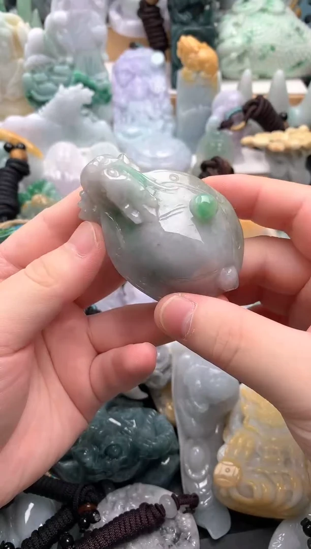 吊坠(不含链)未镶嵌翡翠1