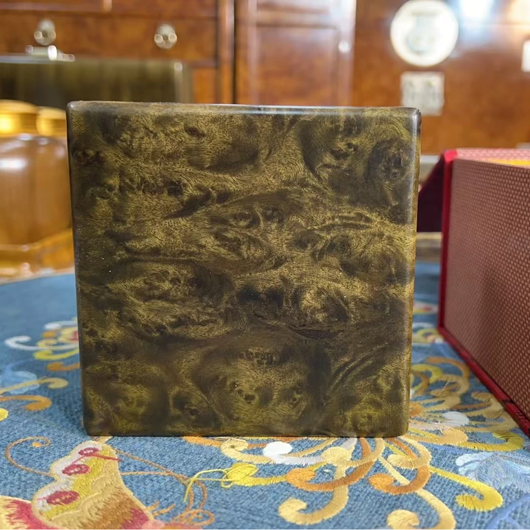 阴沉翻盖小方盒/单个  通货