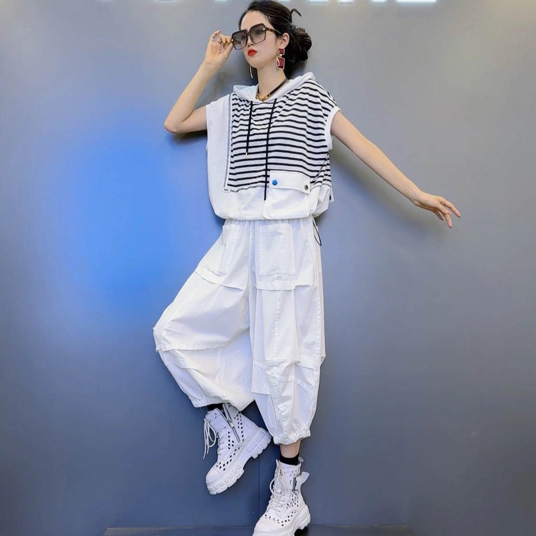 MJ-31洋气连帽拼接条纹【黑白】色短袖-松紧腰三色灯笼八分裤